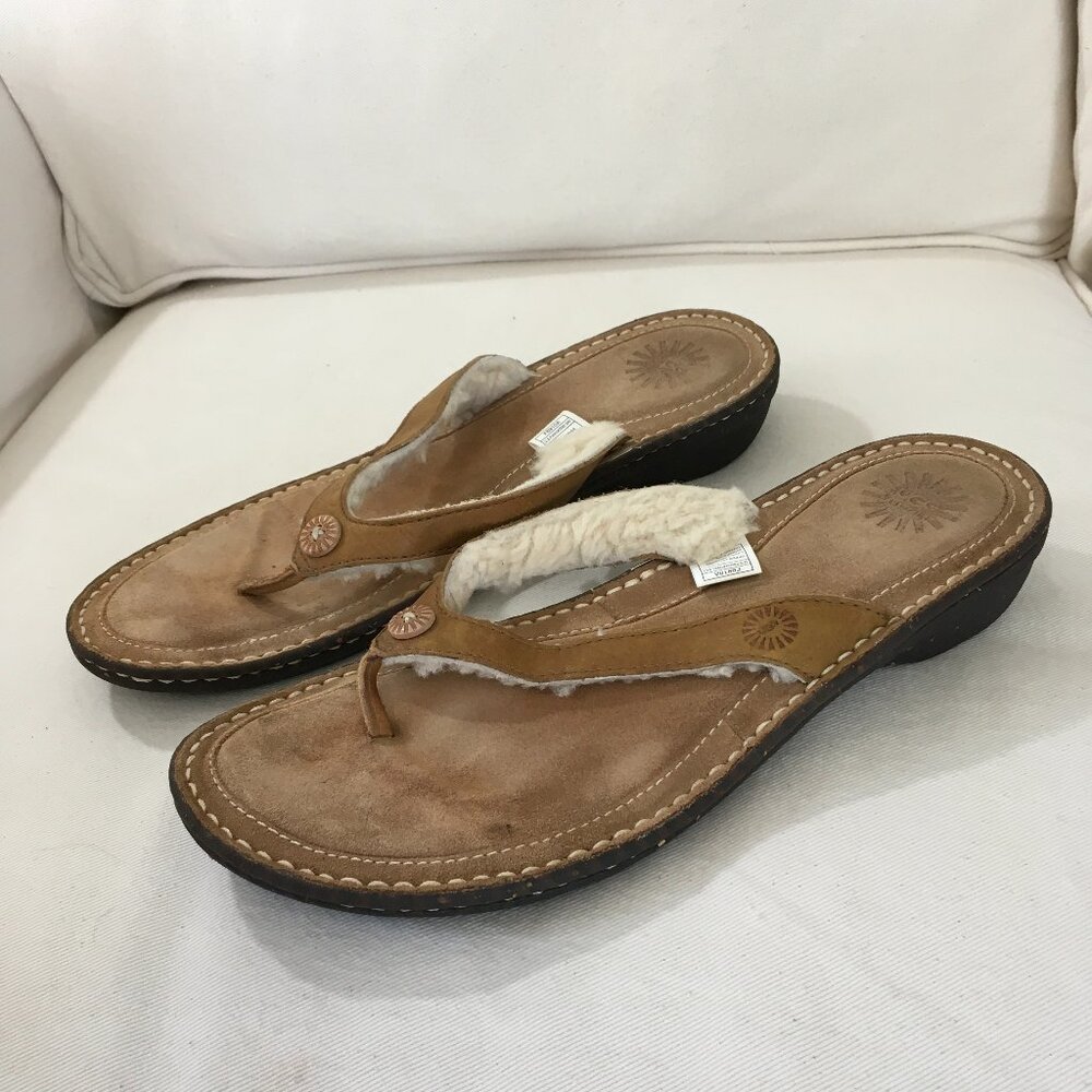 UGG Hamoa Sheepskin Lined Thong Sandal